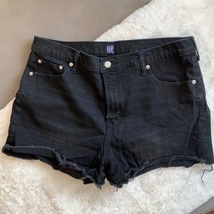 Gap 3” Cutoff Denim Short
